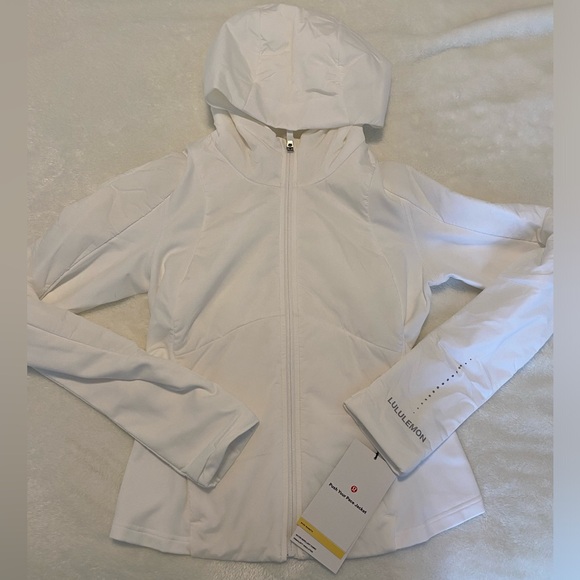 BRAND NEW Lululemon Push Your Pace Jacket - Picture 9 of 11